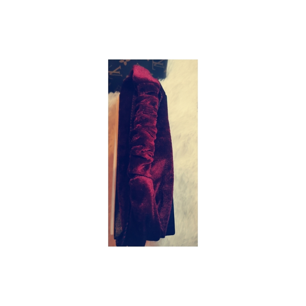 Burgundy velvet headband 4/25.00
